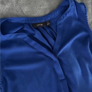 a barely used royal blue blouse! in great condition!